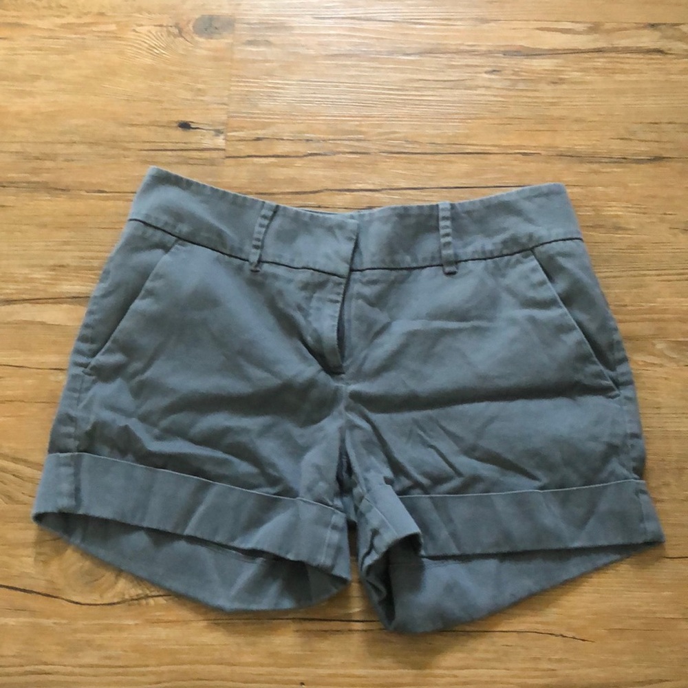 New York and Company grey shorts